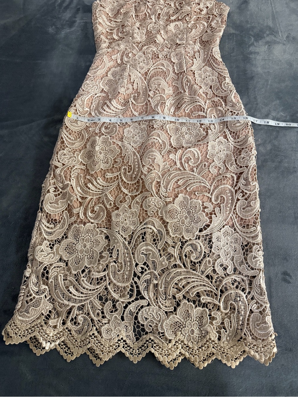 Dress the Population Beige Lace Midi Dress - Picture 10 of 16